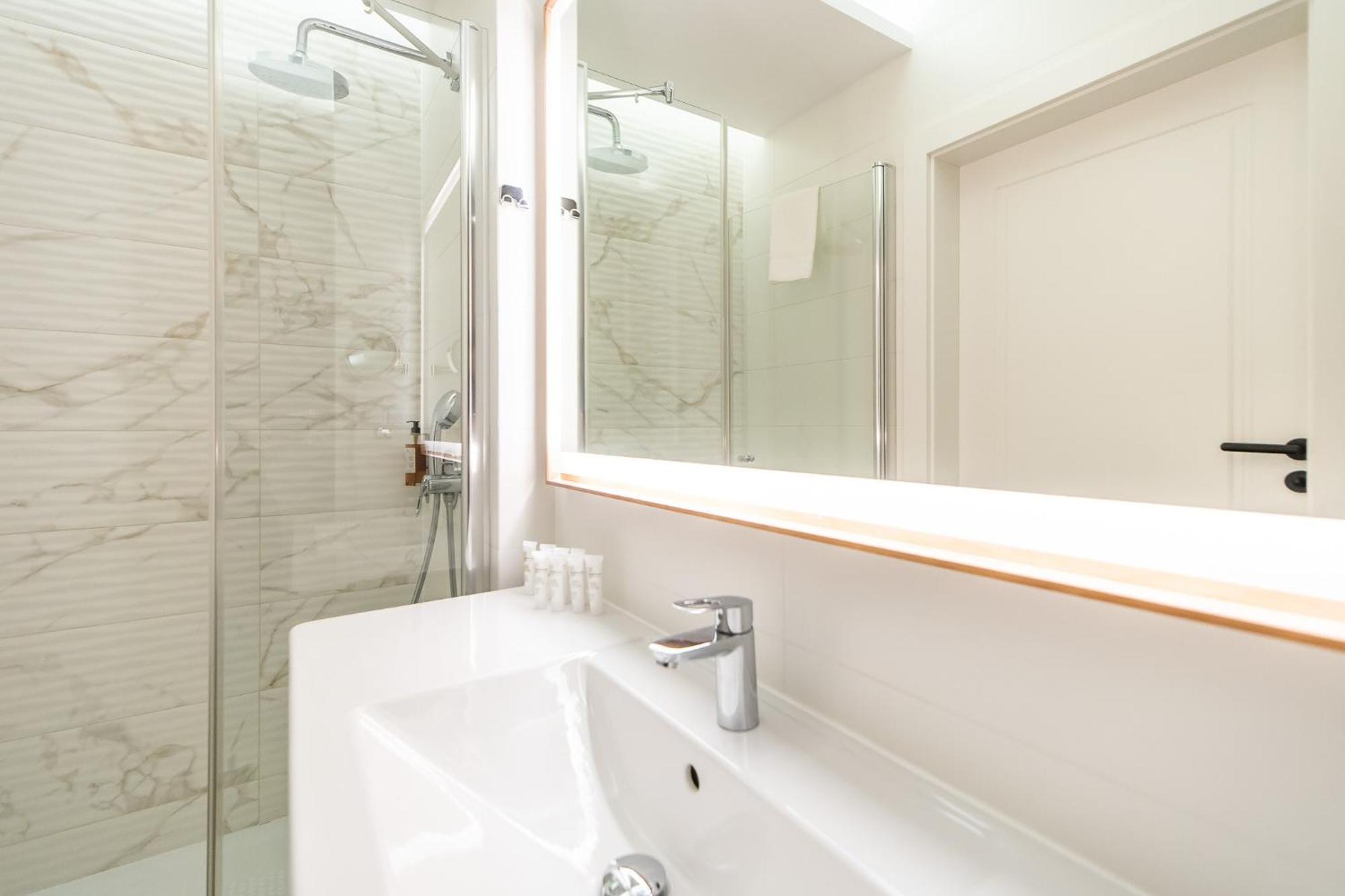 Bel Mare Lux Apartment B105 With Patio Garden By Noclegi Renters Miedzyzdroje Ngoại thất bức ảnh