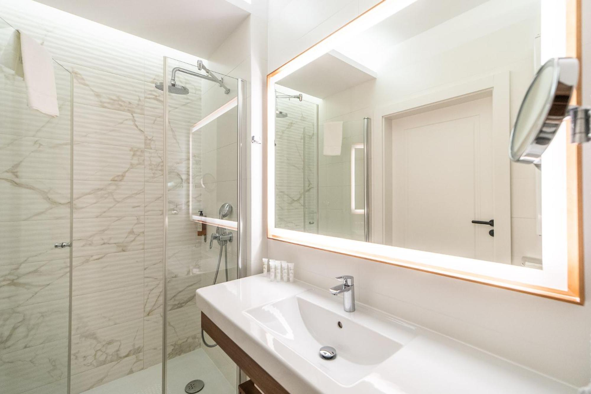 Bel Mare Lux Apartment B105 With Patio Garden By Noclegi Renters Miedzyzdroje Ngoại thất bức ảnh