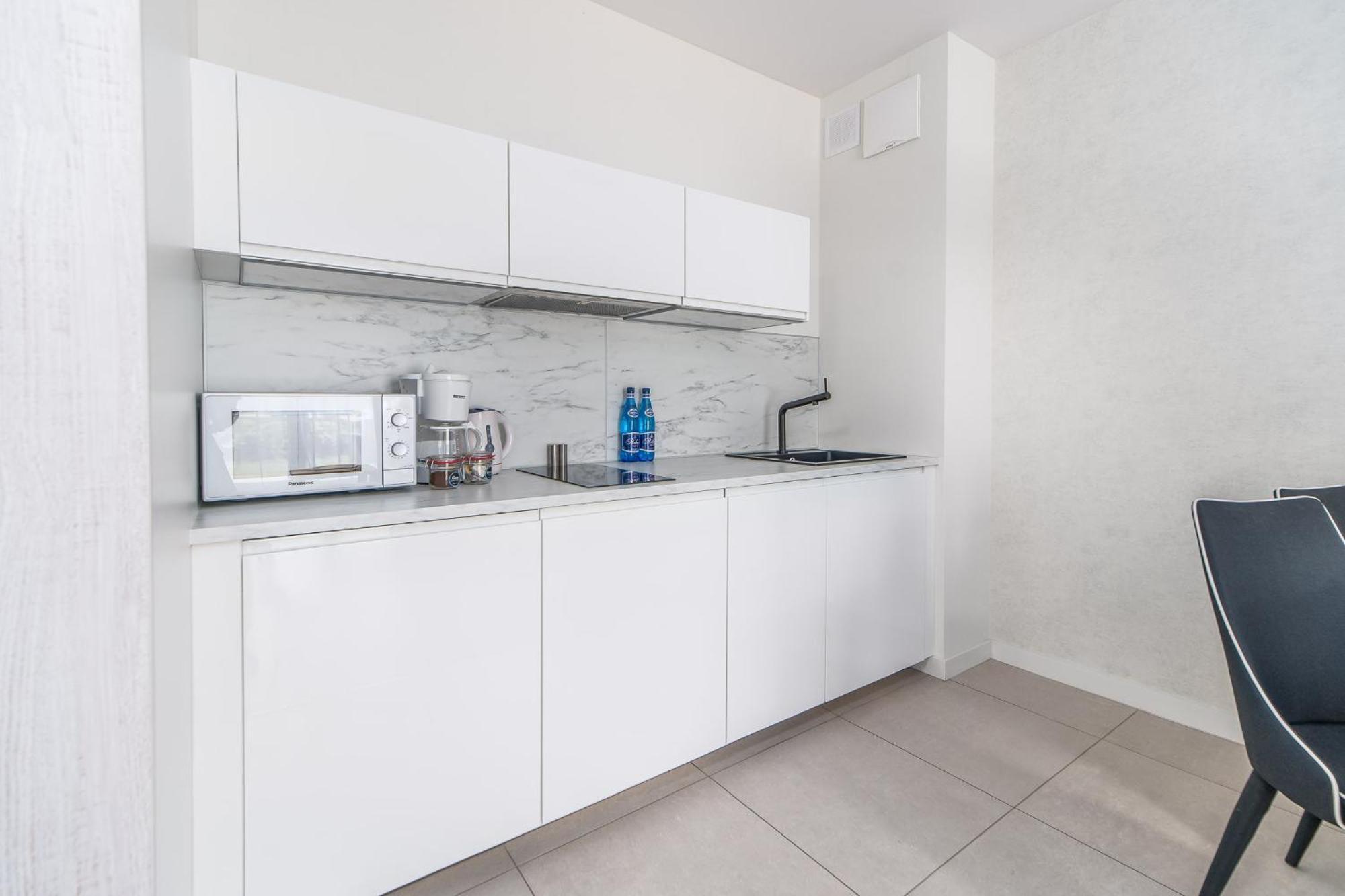 Bel Mare Lux Apartment B105 With Patio Garden By Noclegi Renters Miedzyzdroje Ngoại thất bức ảnh